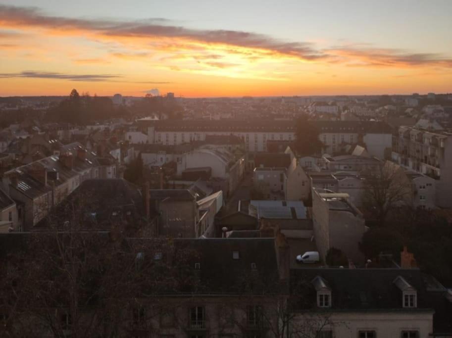 Superbe Appartement Lumineux Avec Vue Imprenable Tours Extérieur photo