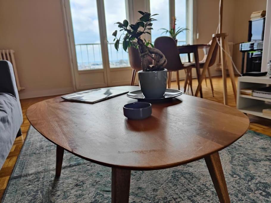 Superbe Appartement Lumineux Avec Vue Imprenable Tours Extérieur photo